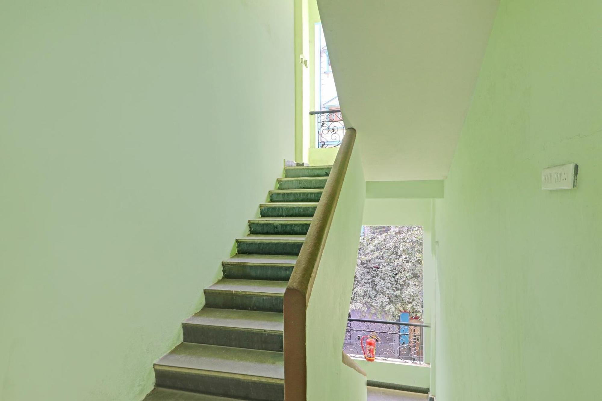 Hotel O Vasista Residency Hyderabad Ngoại thất bức ảnh